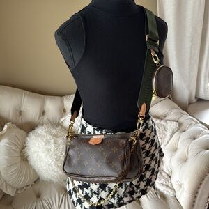 Louis Vuitton Brown Monogram Women's Bag Set